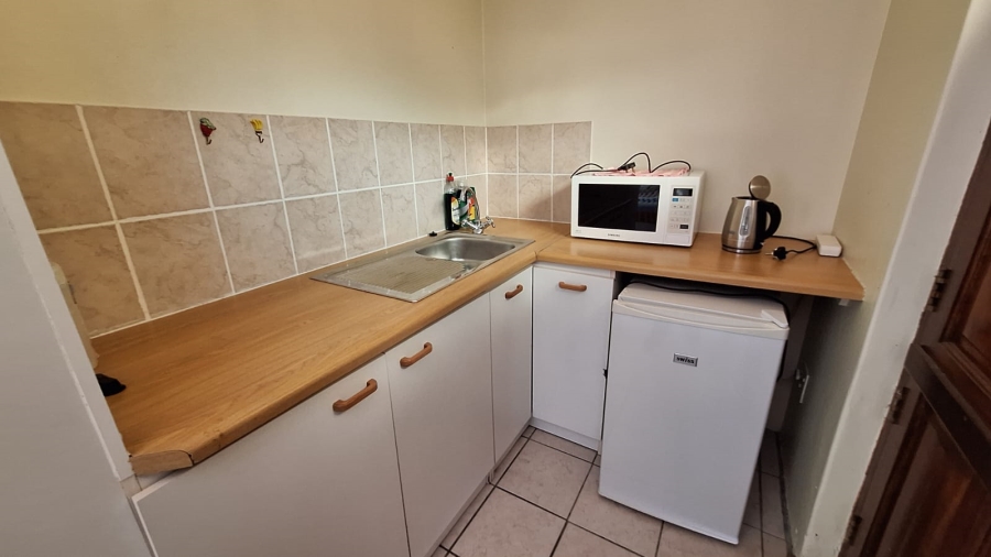 5 Bedroom Property for Sale in Stilbaai Wes Western Cape